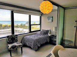 Alexander 604 3 Bedroom Apts by RedAwning