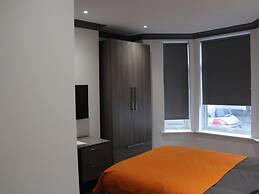 Townhouse @ 282 Walthall Street Crewe