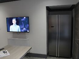 Townhouse @ 282 Walthall Street Crewe