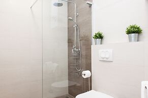 Luxury Main Square Apartments