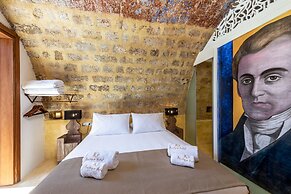 10GR Boutique Hotel and Wine Bar