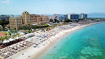 10GR Boutique Hotel and Wine Bar