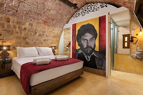 10GR Boutique Hotel and Wine Bar