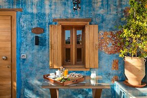 10GR Boutique Hotel and Wine Bar