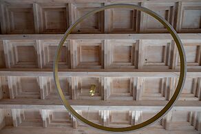 10GR Boutique Hotel and Wine Bar