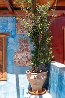 10GR Boutique Hotel and Wine Bar