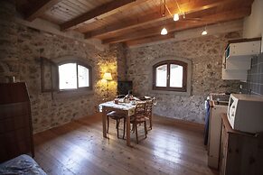 Hotel e Appartamenti al Prà de la Fam