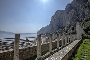 Hotel e Appartamenti al Prà de la Fam