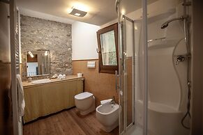 Hotel e Appartamenti al Prà de la Fam