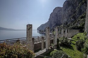 Hotel e Appartamenti al Prà de la Fam