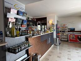 Hotel e Appartamenti al Prà de la Fam