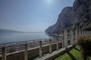 Hotel e Appartamenti al Prà de la Fam