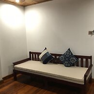 Wisdom Mystery Hotel