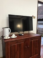 Wisdom Mystery Hotel