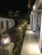 Wisdom Mystery Hotel