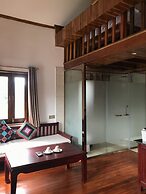 Wisdom Mystery Hotel
