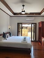 Wisdom Mystery Hotel