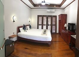 Wisdom Mystery Hotel