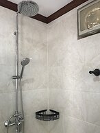 Wisdom Mystery Hotel