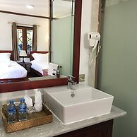 Wisdom Mystery Hotel