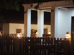 Wisdom Mystery Hotel