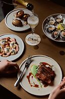 Hotel Chadstone Melbourne MGallery