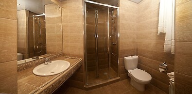 Kras Hotel Resort Spa