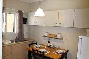 Alekos Beach Houses-Marina