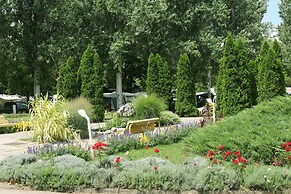 Balatontourist Füred Kemping&Üdülőfalu