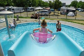 Balatontourist Füred Kemping&Üdülőfalu