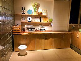 Phoenix Egg Youth Hostel