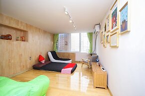 Phoenix Egg Youth Hostel