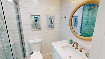 Oceania 506 3 Bedroom Condo by RedAwning