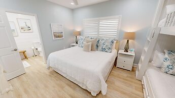 Oceania 506 3 Bedroom Condo by RedAwning