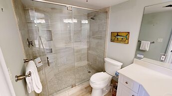 Inlet Reef 308 3 Bedroom Condo by RedAwning