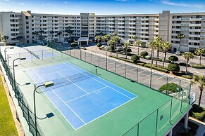 Inlet Reef 403 2 Bedroom Condo by RedAwning