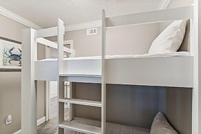 Inlet Reef 403 2 Bedroom Condo by RedAwning
