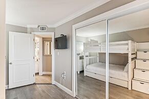Inlet Reef 403 2 Bedroom Condo by RedAwning