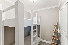Inlet Reef 403 2 Bedroom Condo by RedAwning