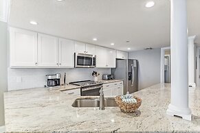 Inlet Reef 403 2 Bedroom Condo by RedAwning