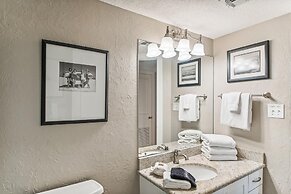 Inlet Reef 403 2 Bedroom Condo by RedAwning