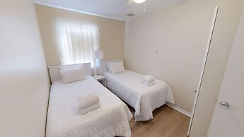 South Bay By The Gulf 097 3 Bedroom Townhouse by RedAwning