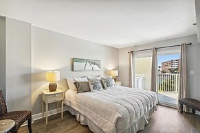 Inlet Reef 210 2 Bedroom Condo by RedAwning