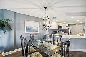 Inlet Reef 210 2 Bedroom Condo by RedAwning