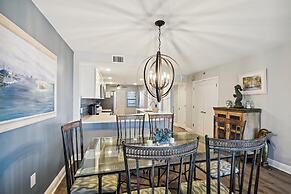 Inlet Reef 210 2 Bedroom Condo by RedAwning