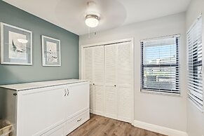 Inlet Reef 210 2 Bedroom Condo by RedAwning