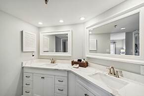 Inlet Reef 210 2 Bedroom Condo by RedAwning