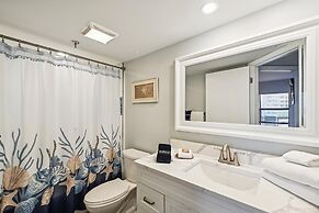Inlet Reef 210 2 Bedroom Condo by RedAwning