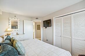 Inlet Reef 210 2 Bedroom Condo by RedAwning