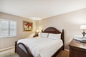 Inlet Reef 610 2 Bedroom Condo by RedAwning